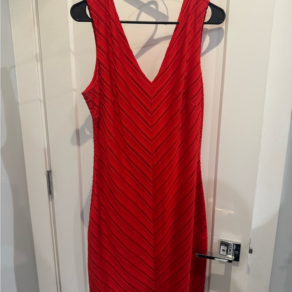 Elegant Red Sleeveless Dress